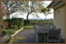 Rare à LUCQ DE BEARN ! Cette villa de plain-pied avec vue sur les Pyrénées !