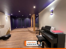 Maison contemporaine avec espaces polyvalents