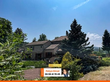 Propriéte de charme en pierre-260 m² d'authenticité et d'élégance