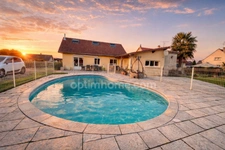 Maison familiale avec piscine – 156 m² habitables  à GEVREY-CHAMBERTIN
