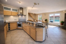 Maison familiale avec piscine – 156 m² habitables  à GEVREY-CHAMBERTIN