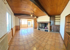 Saint Porquier, maison composé de deux logements (loués), cinq chambres, 252 m², jardin, garages, atelier, entièrement rénové.