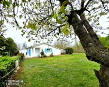 Maison quatre pièce, proche de CASTELSARRASIN (82), plain-pied, garages, sur parcelle de 2636m².