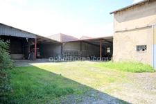 Corps de ferme sur son domaine agricole à CHEVILLON