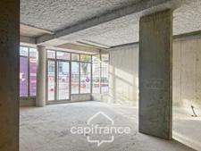 Local/bureau à louer CREPIEUX LA PAPE (69) surface 74 m2 