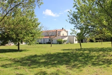 Longère  à vendre avec dépendance sur un terrain de 4256m², 5 pièces VEZINS (49)