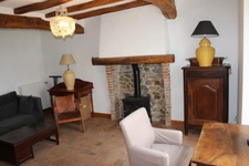 Dpt Maine et Loire (49), à vendre proche  de Cholet, maison de caractère avec 6 chambres sur 3750 m² de terrain + dépendance