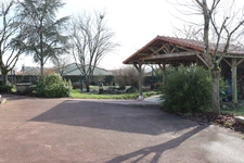 Dpt Maine et Loire (49), à vendre proche  de Cholet, maison de caractère avec 6 chambres sur 3750 m² de terrain + dépendance