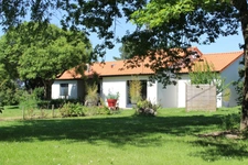 Maison de plain pied à vendre 7 pièces CHOLET (49) sur 5000m² 