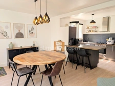 A vendre : appartement entièrement rénové à Quimper - toutes commodités à proximité