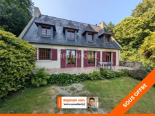 Maison de caractère - à vendre - 6 pièces GUENGAT (29)