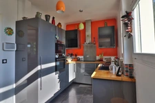Dpt Hauts de Seine (92), À vendre : Maison familiale d'exception de 217 m2 (290 au sol) – Calme absolu, proche RER Robinson et Vallée aux Loups
