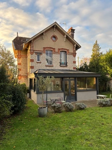 Maison à vendre 7 pièces MONTIGNY SUR LOING (77)