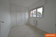  Appartement T4 avec 3 chambres, parking intérieur à Lens