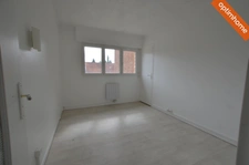 Appartement T4 avec 3 chambres, parking intérieur à Lens