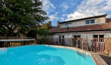 Charmante maison 3 chambres, jardin arboré, piscine hors-sol