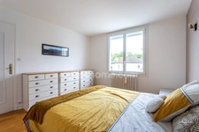 Maison de ville 4 chambres avec jardin et garages à Bellerive / Allier 03700