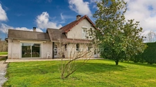 Maison familiale à vendre à Hauterive (03), proche Vichy – 155 m² habitables – 3 chambres – terrain 800 m²
