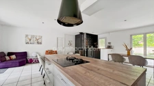 Maison de plain-pied 6 pièces + garage avec piscine à vendre à Charmeil, proche Vichy – 142 m² hab - (03)