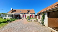 Ferme rénovée à vendre 6 pièces à Espinasse-Vozelle (03) – Propriété avec dépendances et hangar – Proche Vichy