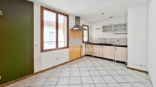 EXCLUSIVITÉ – Maison de ville avec fort potentiel à vendre à Vichy – Garage et pièce aménageable