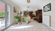 Maison traditionnelle 7 pièces sur sous-sol à SERBANNES (03)