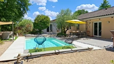 Maison de plain-pied 6 pièces + garage avec piscine à vendre à Charmeil, proche Vichy – 142 m² hab - (03)
