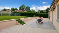 Maison Plain Pied récente avec garage et piscine à MONS (63)