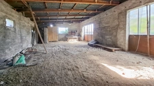 Maison à rénover 3 pièces sur terrain de 2600 m² avec atelier à Hauterive (03)