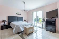 Villa sur sous-sol - 190 m² hab - 7 pièces à CREUZIER LE VIEUX (03)