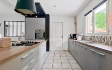 Maison de plain-pied 6 pièces + garage avec piscine à vendre à Charmeil, proche Vichy – 142 m² hab - (03)
