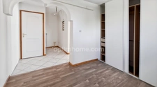 EXCLUSIVITÉ – Maison de ville avec fort potentiel à vendre à Vichy – Garage et pièce aménageable