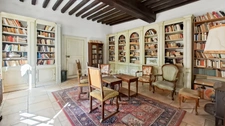 Propriété de caractère du XVIIe siècle avec tour médiévale à vendre proche Lapalisse 9 pièces – 310 m² – 5 850 m² de terrain