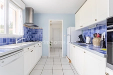 Maison individuelle plain pied 5 pièces avec piscine 