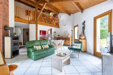 Maison d'architecte 3 chambres avec garage à ESPINASSE VOZELLE (03)
