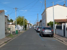 Maison à vendre 5 pièces  plus annexe BEGLES LA Raze (33)