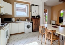 Maison à vendre 5 pièces  plus annexe BEGLES LA Raze (33)