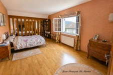 Maison à vendre 11 pièces LULLY (74)