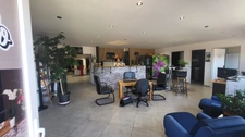 À VENDRE – Ensemble de bureaux et entrepôt à l'entrée de Dieppe