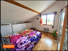 Maison familiale avec studio indépendant, terrasse exceptionnelle, garage, carport et vue dégagée – Chevrier 