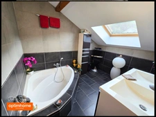 Maison familiale avec studio indépendant, terrasse exceptionnelle, garage, carport et vue dégagée – Chevrier 