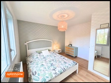 Belle maison individuelle de 129 m² avec 4 chambres et un garage indépendant sur une parcelle de 679 m² 