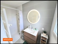 Belle maison individuelle de 129 m² avec 4 chambres et un garage indépendant sur une parcelle de 679 m² 