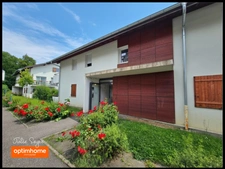 Appartement T2 Gex en rez-de-jardin avec cave et 2 Parkings sécurisés et accès piscine 