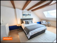 Maison de ville de 240 m² avec 5 chambres - cave et dépendance