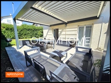 Maison de 115 m² à Cessy avec terrasse et pergola bioclimatique, garage motorisé et 2 places de parking