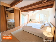Maison de ville de 240 m² avec 5 chambres - cave et dépendance