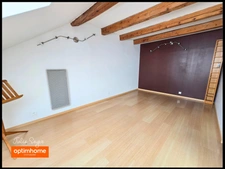 Maison de ville de 240 m² avec 5 chambres - cave et dépendance