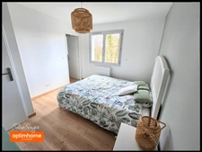 Belle maison individuelle de 129 m² avec 4 chambres et un garage indépendant sur une parcelle de 679 m² 