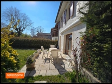 Maison de 130 m² avec 4 chambres, bureau, garage et jardin à Segny 